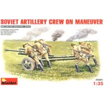 Soviet Artillery Crew on Maneuver with 5 figures